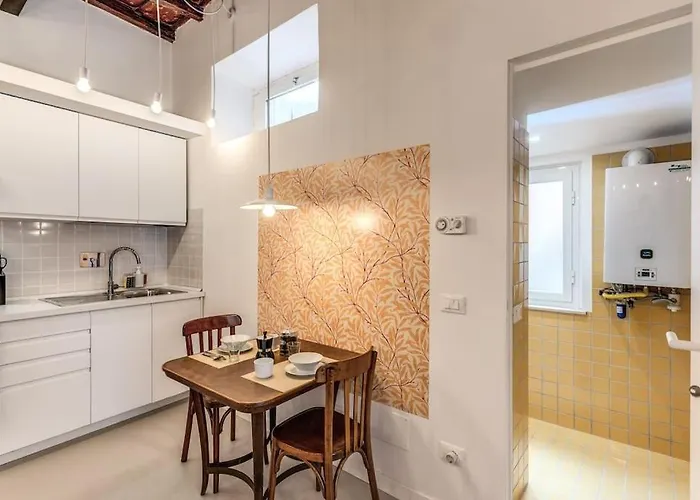 Apartment Trastevere Vicolo Del Leopardo Rom